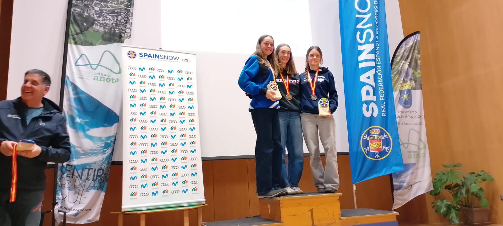 Angela Cajal medalla de bronce