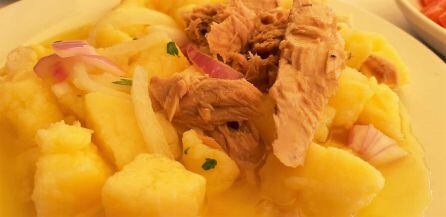 Papas aliñadas con atún