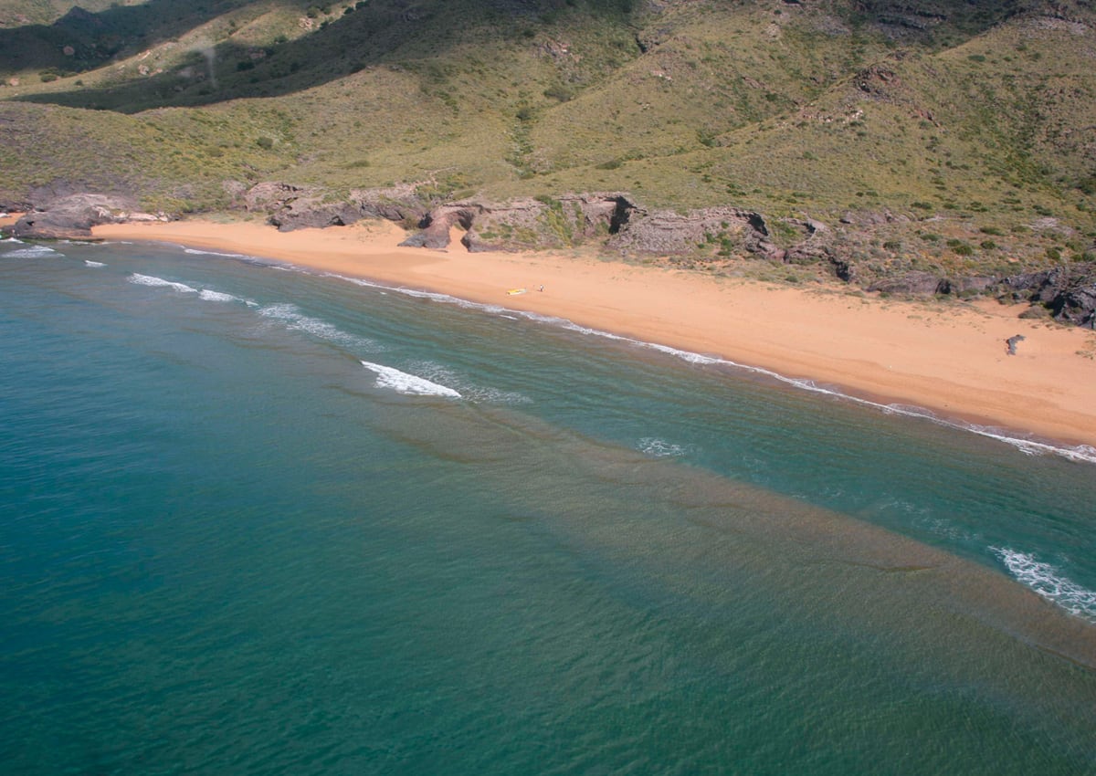 Una de las playas vírgenes del Parque Regional de Calblanque