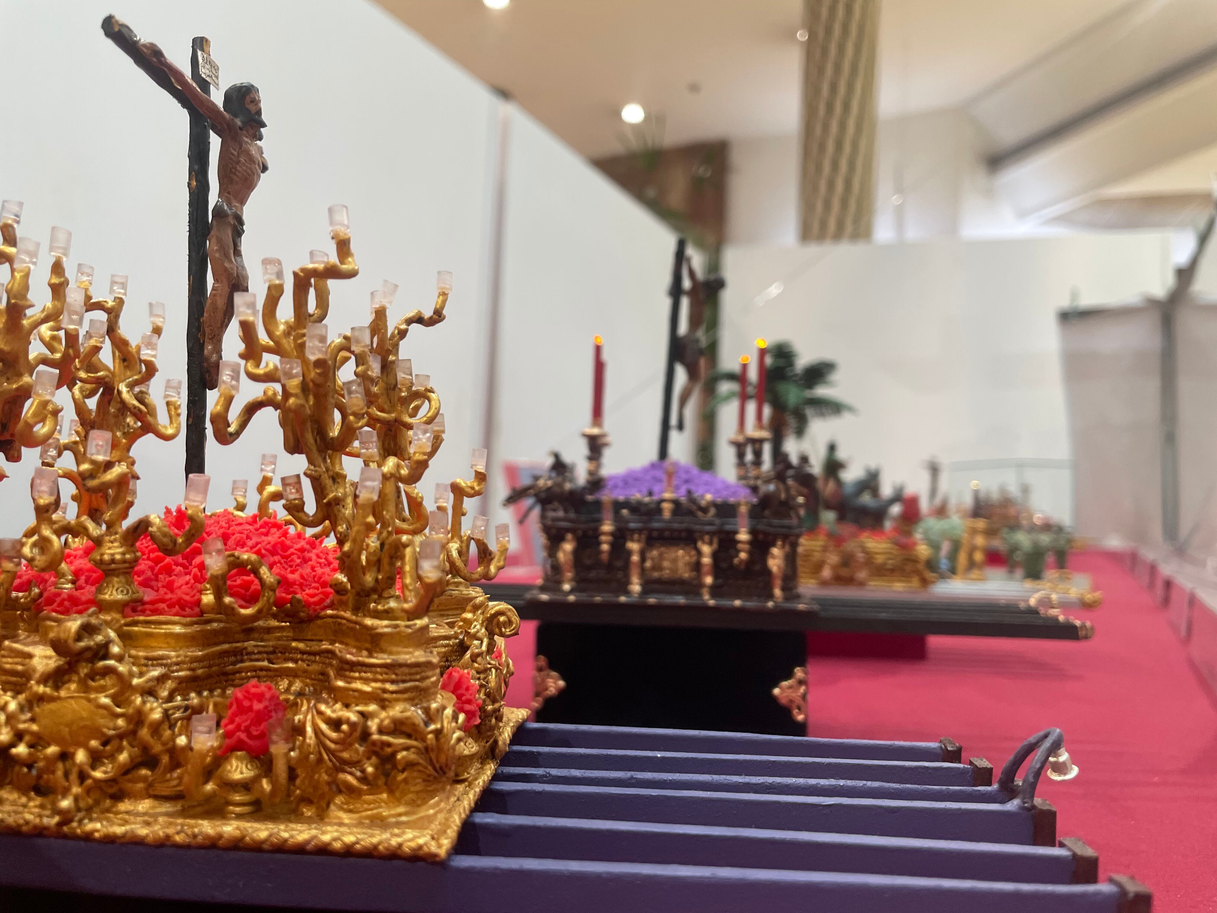 Imagen de uno de los tronos