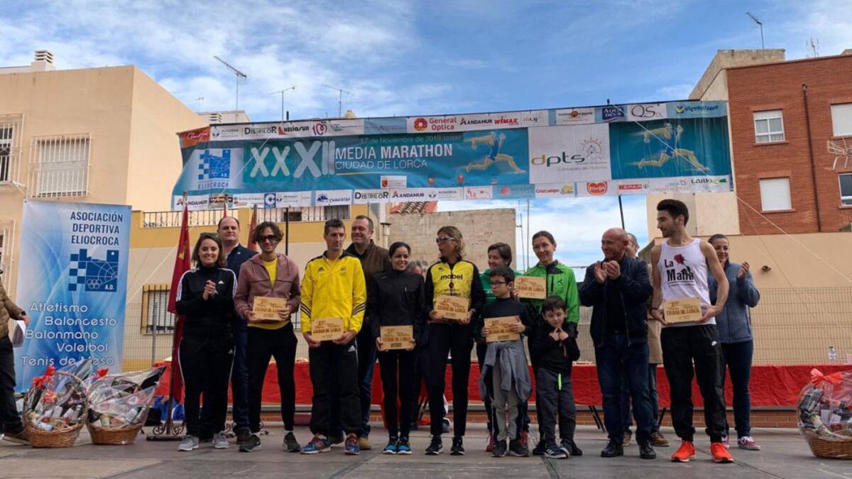 Ouais Zitane y Wafiya Benali se imponen en la XXXII Media Maratón de Lorca