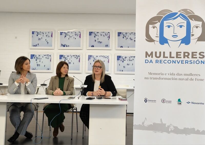 La directora de Navantia Fene, la  diputada de Igualdade y la alcaldesa de Fene en la presentación Foto/Concello de Fene