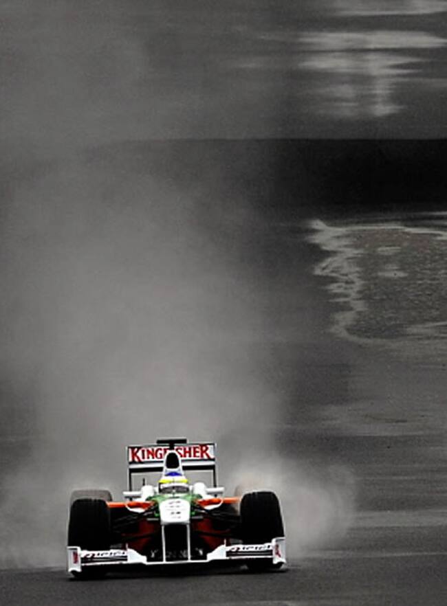 La lluvia impidió en la segunda jornada de los entrenamientos en Jerez, este lunes, que los Ferrari salieran a marcar un tiempo