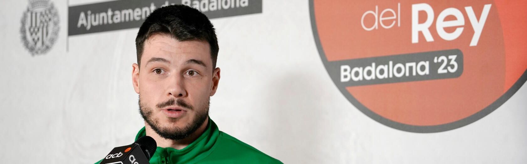 El alero Jonathan Barreiro, seguirá una temporada más en el Unicaja