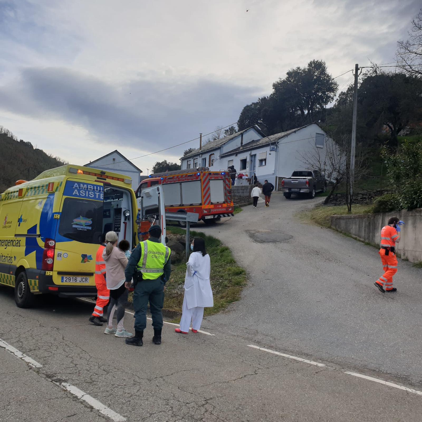 Los servicios de emergencias atendieron a las tres afectadas