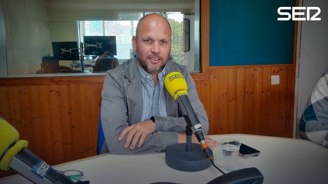 José Alberto López, entrenador del Racing, en Radio Santander