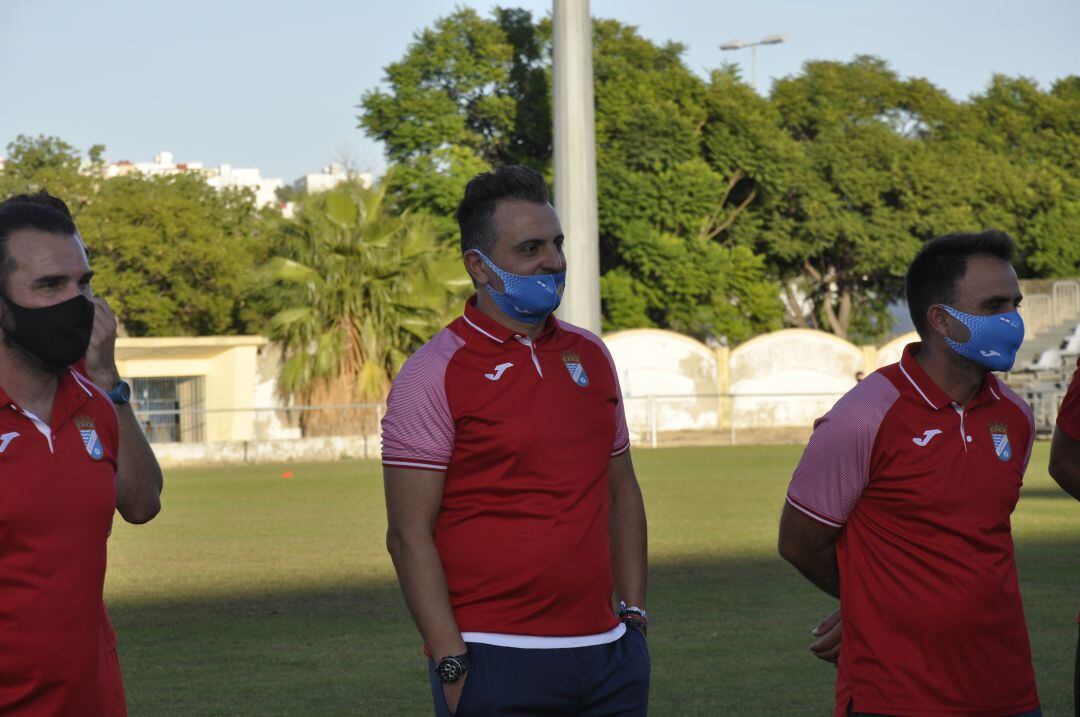 Joaquin Poveda durante la presentación de todo el equipo