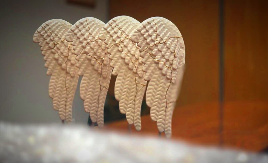 El premio 'Mujeres que rompen' representan las alas de la mujer referente/ DEL. GOBIERNO EXT.