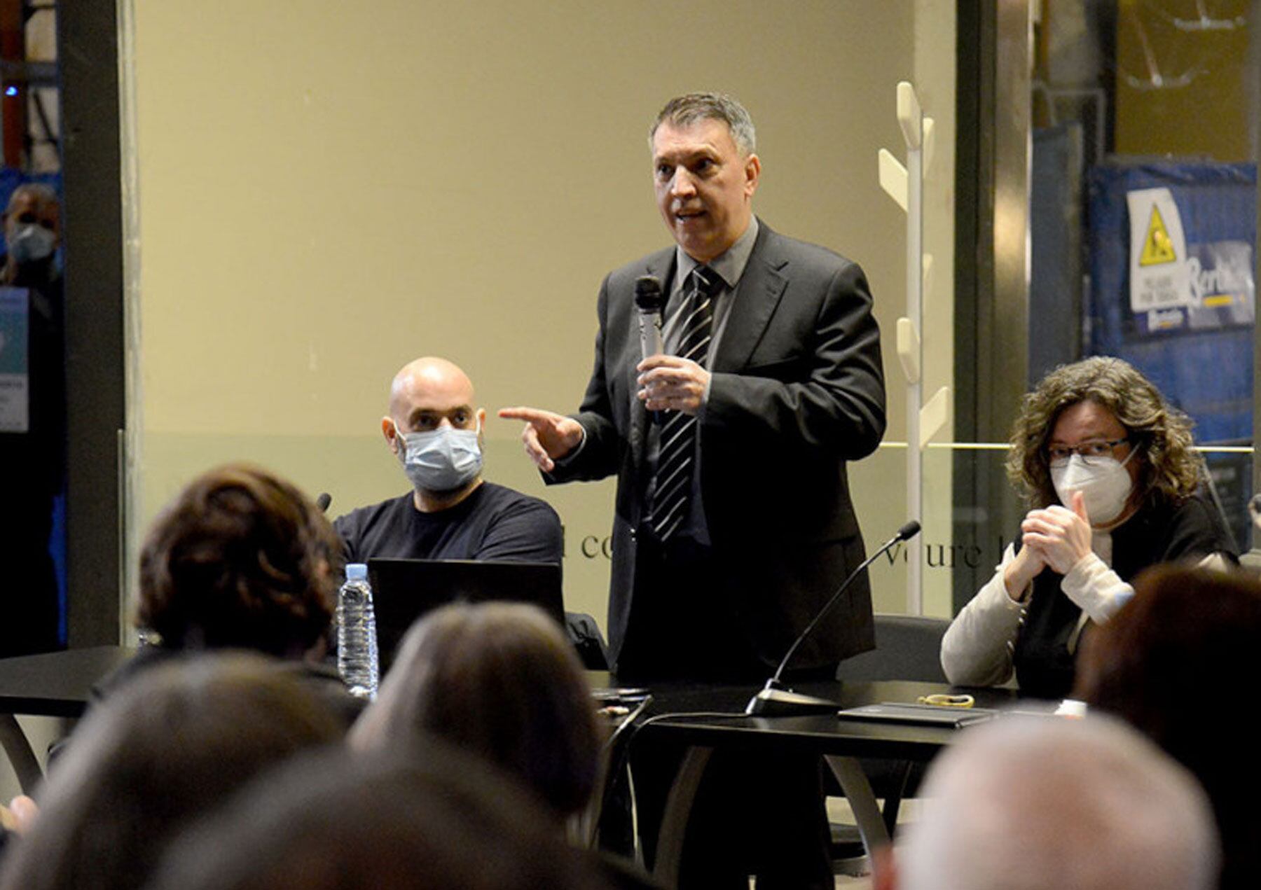 El jutge Bosch, a una presentació anterior del llibre a València