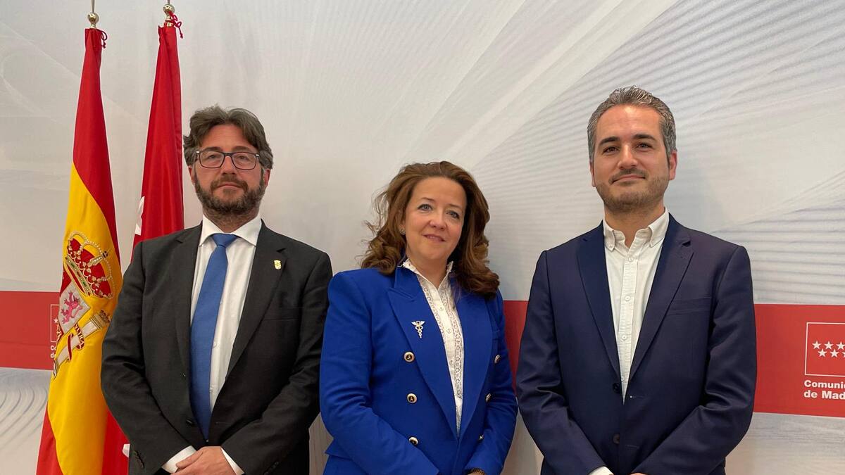 Salomón Aguado, alcalde de Pinto, y Fernando González, portavoz municipal y líder de Pinto Avanza, hablan sobre los compromisos de la consejera de Sanidad de la Comunidad de Madrid.