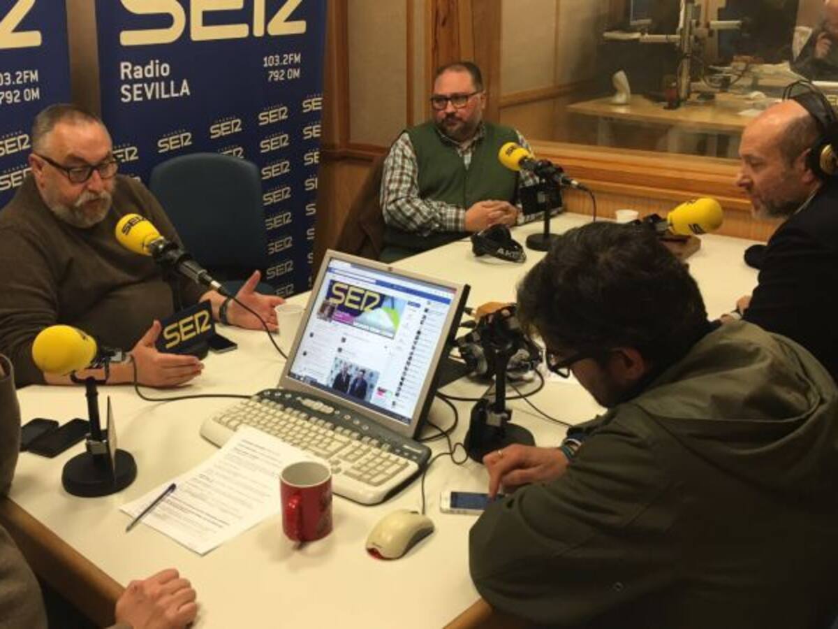 Martes de tertulia en Cruz de Guía