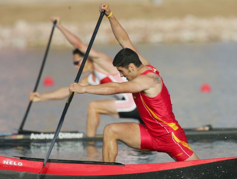 David Cal, durante la final de C-1 1000 metros en Atenas 2004