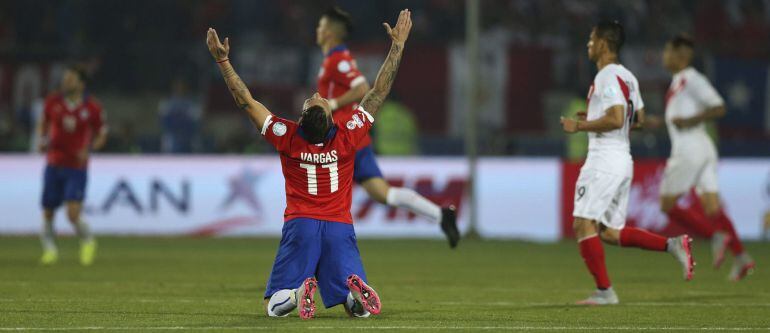 Vargas celebra la victoria de Chile ante Perú en las semifinales de la Copa América.