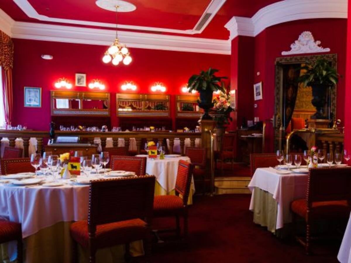 La taberna del Alabardero cocinará para Hillary Clinton