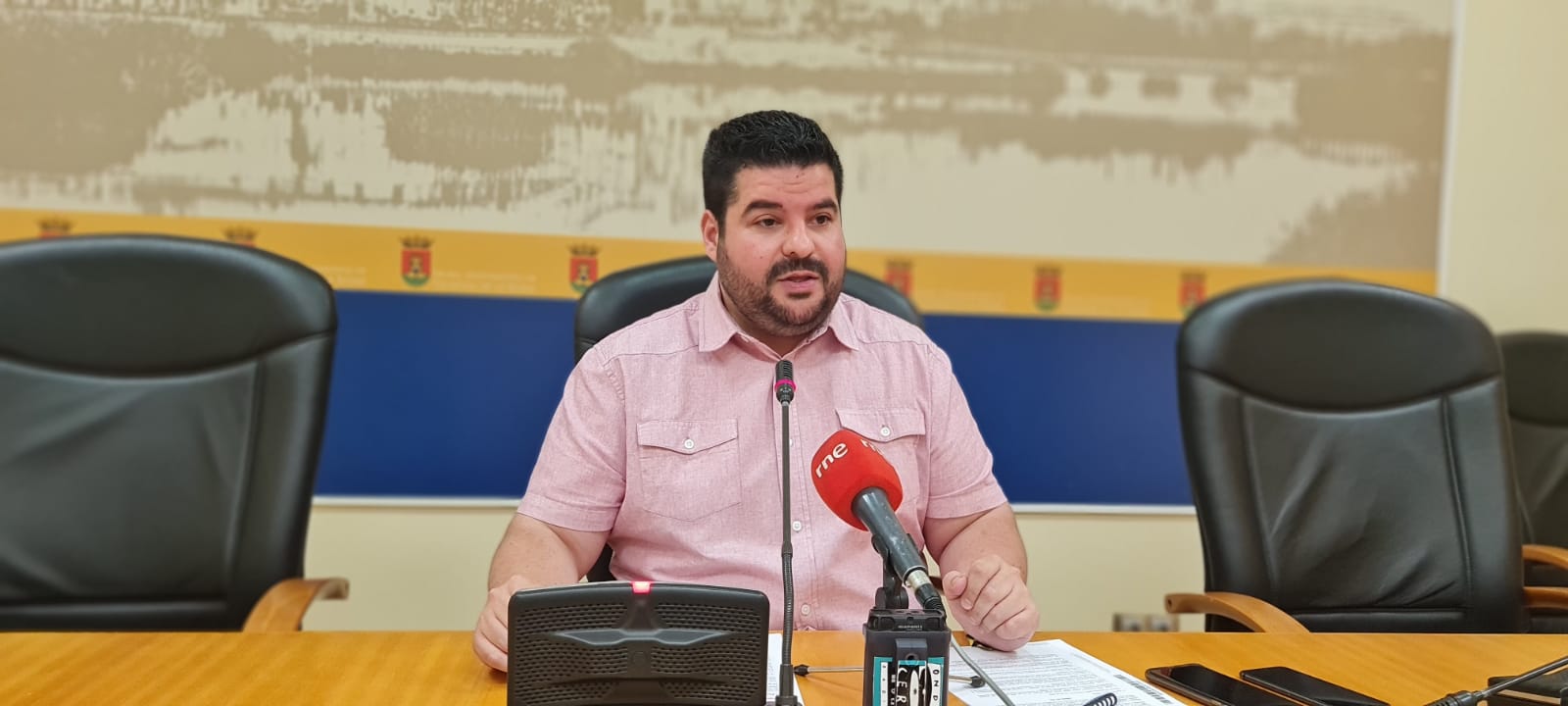 Daniel Tito en rueda de prensa