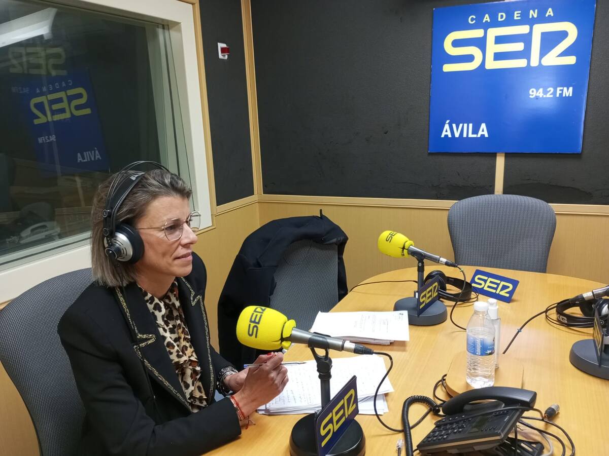 "¿Es que no sabían en mayo que había un déficit de 4 millones cuando han hecho su programa electoral?"