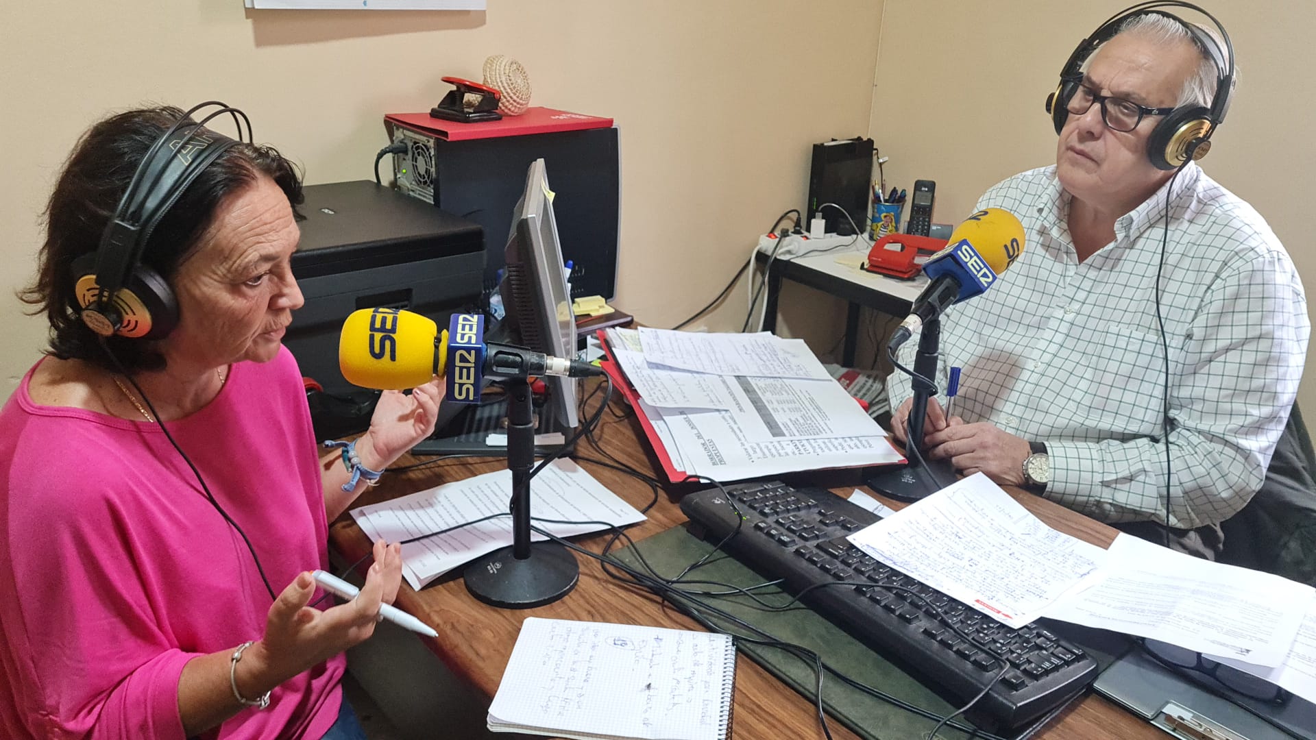 Maite Carrasco y Pedro Ruíz durante la entrevista en Hoy por Hoy Badajoz