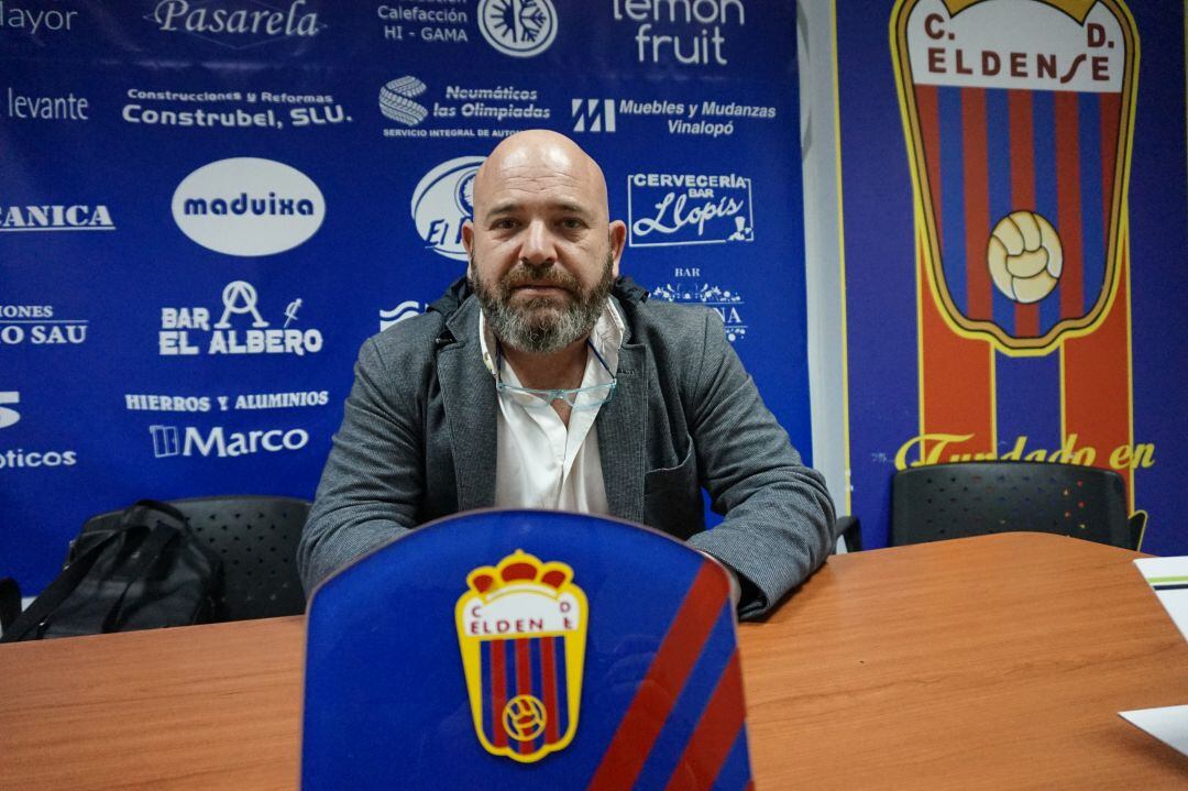 David Aguilar Verdú vuelve a estar al frente del Eldense con el apoyo de los socios