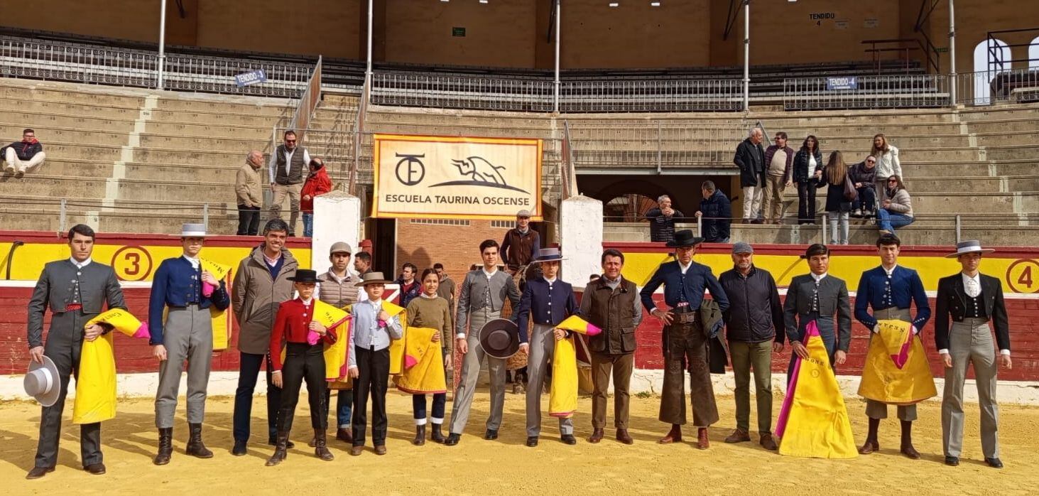 Clase práctica con Uceda Leal en la Plaza de Toros de Huesca