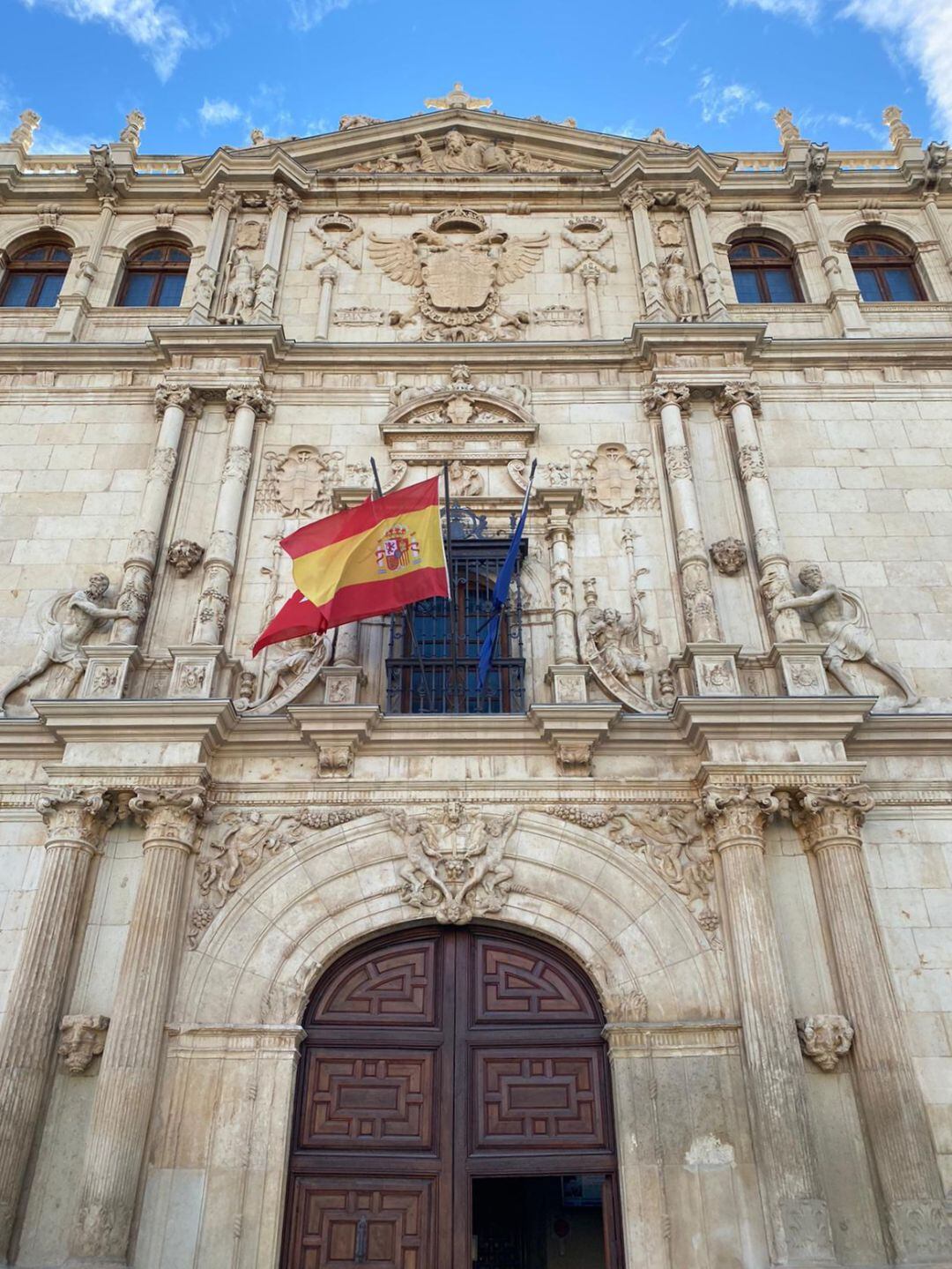 Edificio principal de la Universidad de Alcalá de Henares. 