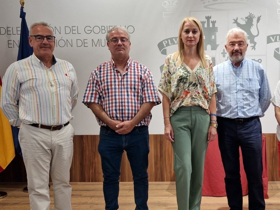 Mariola Guevara, Delegada del Gobierno en la Región de Murcia  y representantes vecinales de Lorca