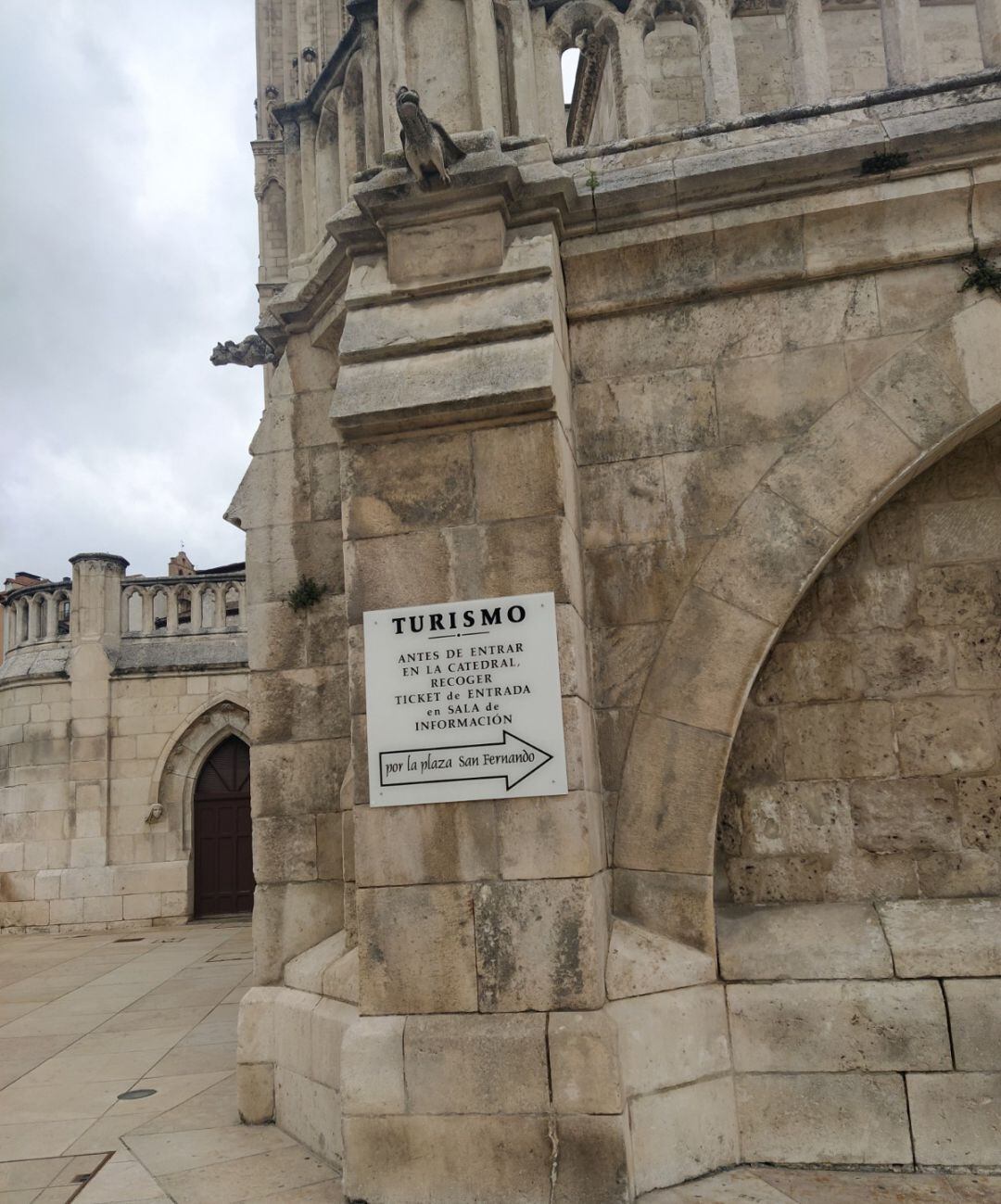 La Catedral de Burgos reabre a las visitas turísticas los sábados y domingos de momento