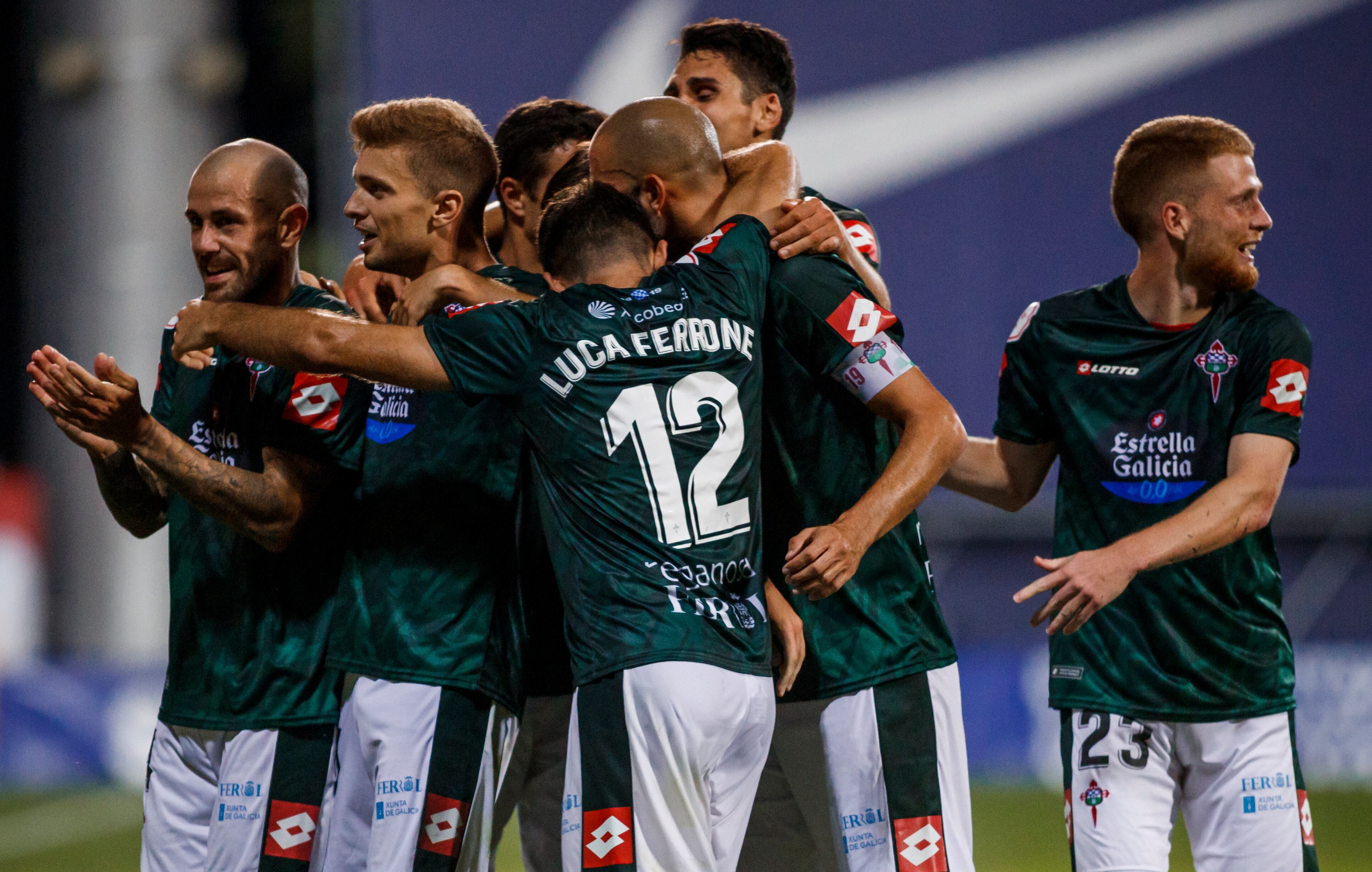 Los jugadores del Racing celebran el gol de Fran Manzanara el pasado sábado ante el Rayo Majadahonda en el Cerro del Espino