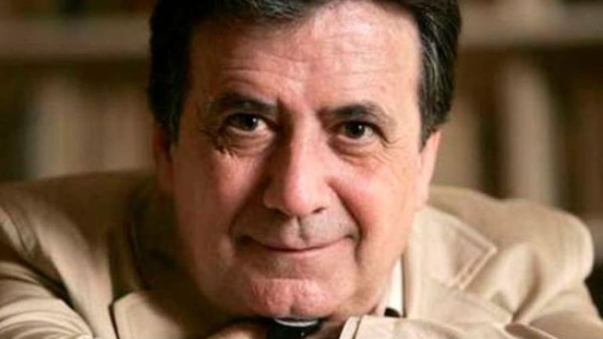 Luis Landero: "El móvil es un juguete adictivo que daña la inteligencia"