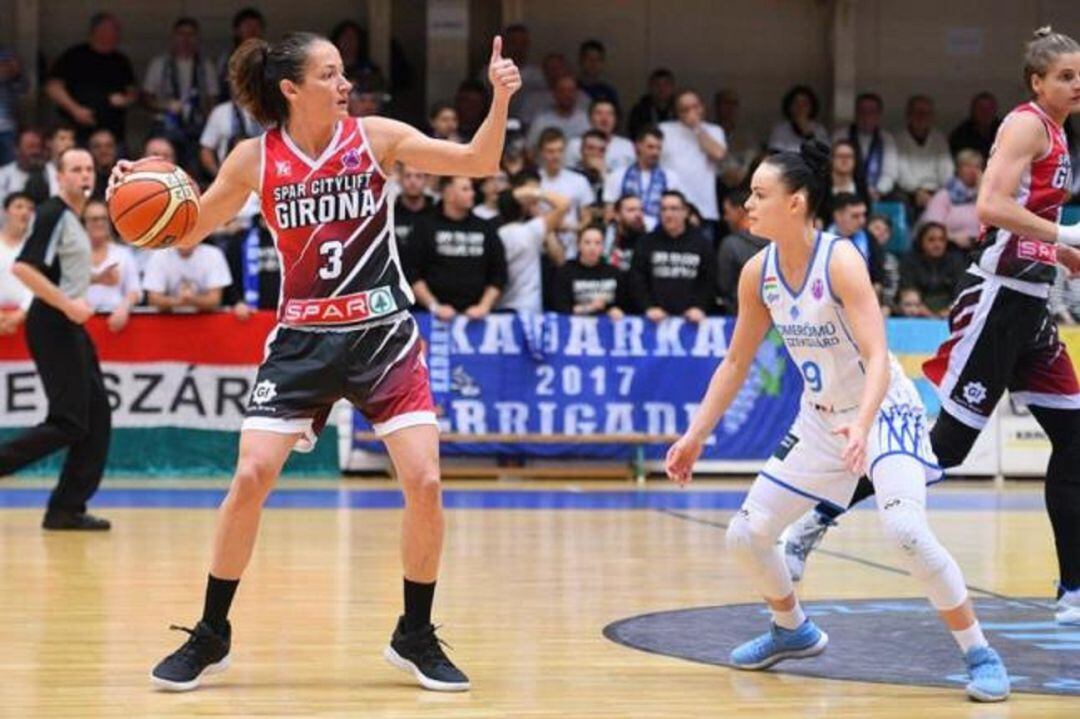 Laia Palau durant un partit