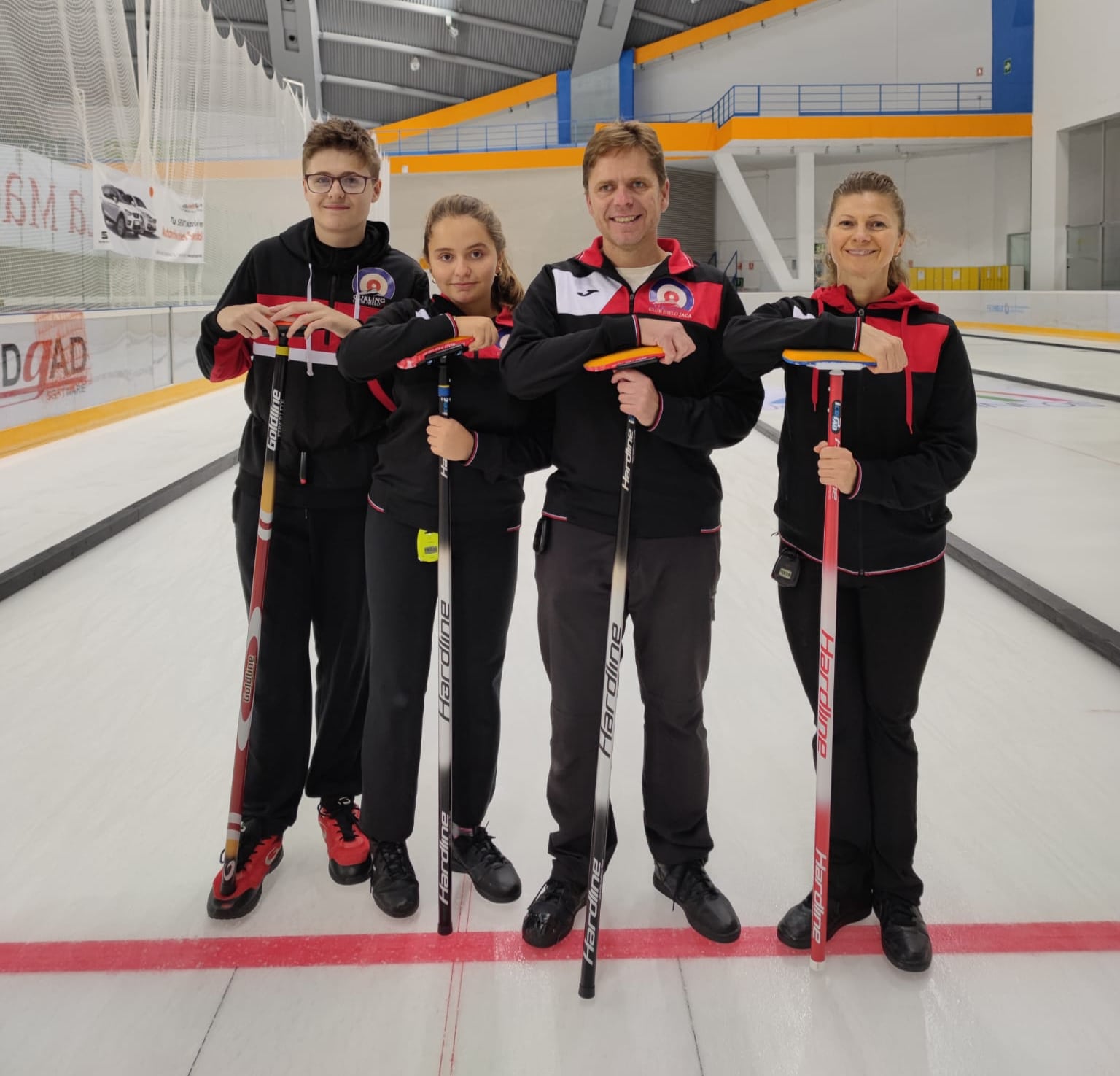 Curling Club Hielo Jaca. Equipos dobles mixtos