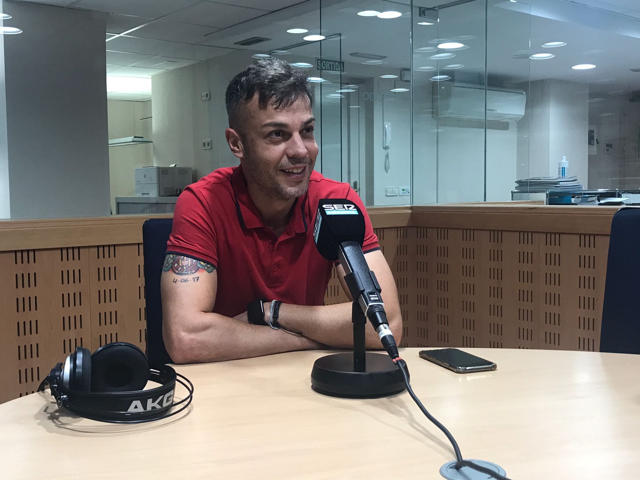 Ivan Quirós, a l'estudi.