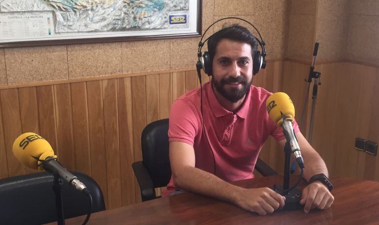 Luis Ayllón, en los estudios de SER Cuenca