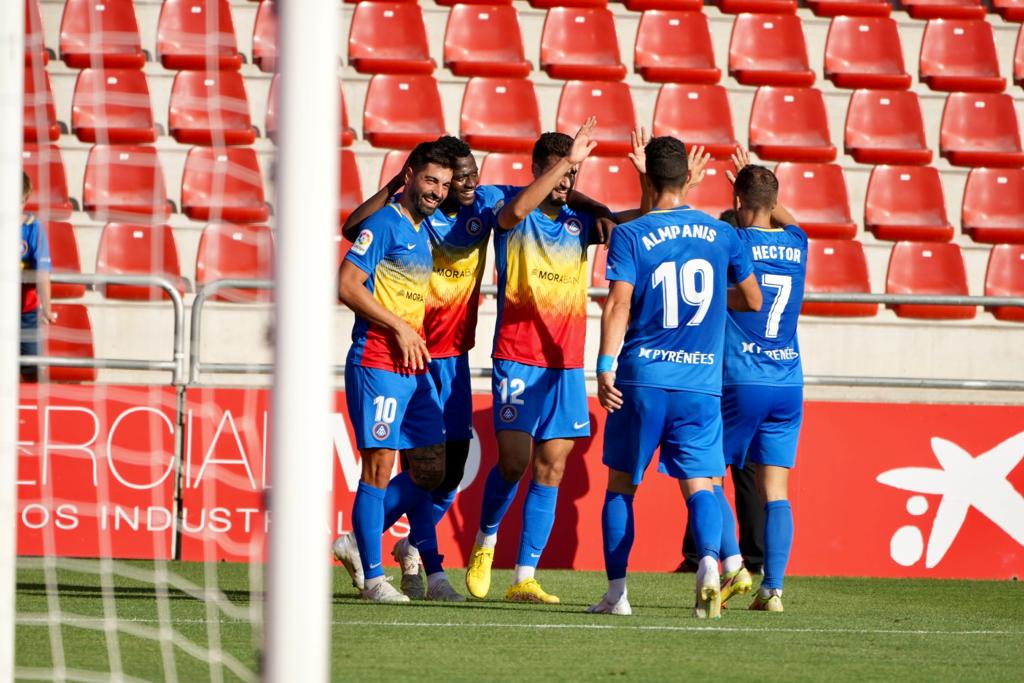 Els jugadors de l'FC Andorra celebrant el gol de l'empat.