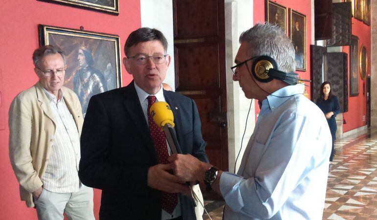 El president de la Generalitat, Ximo Puig, entrevistado en Hoy por Hoy Locos por Valencia en el Palau de la Generalitat