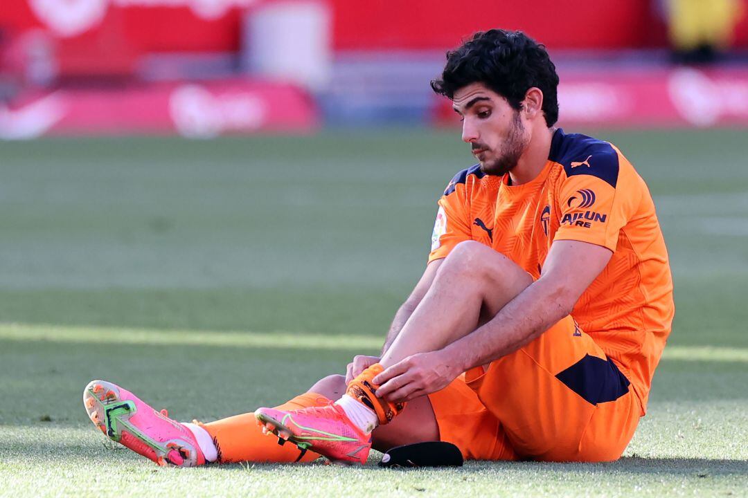 Guedes en un partido con el Valencia