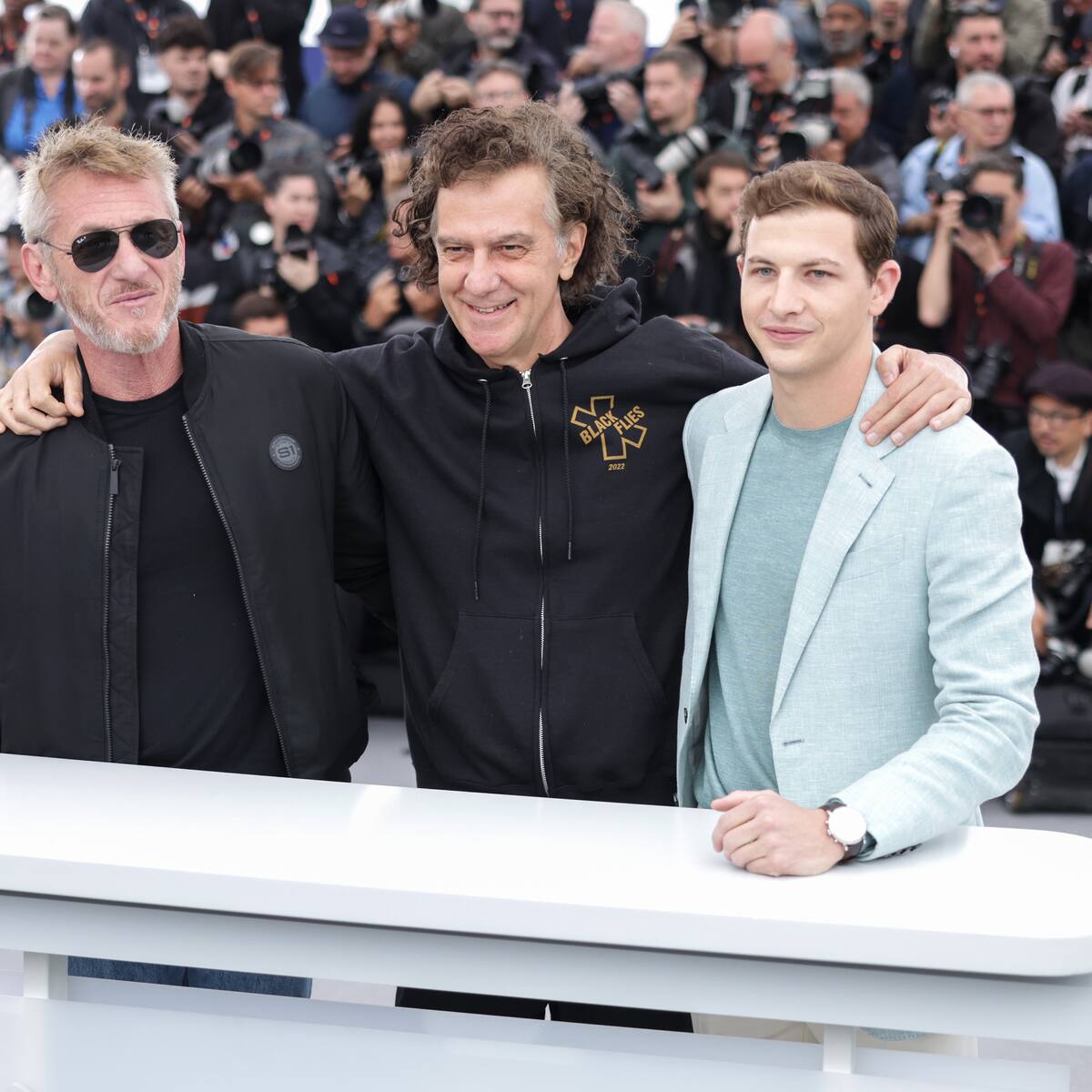 Cannes 2023 | Sean Penn patrulla la ambulancia que recoge a todos los estadounidenses sin seguro médico