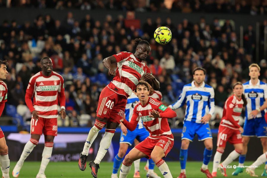 El Granada estuvo espectacular en Riazor y ganó al Deportivo.