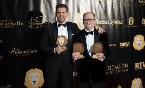 Sergio Postigo y Alberto de la Rocha en los Premios Latinos del Cine y la Música.