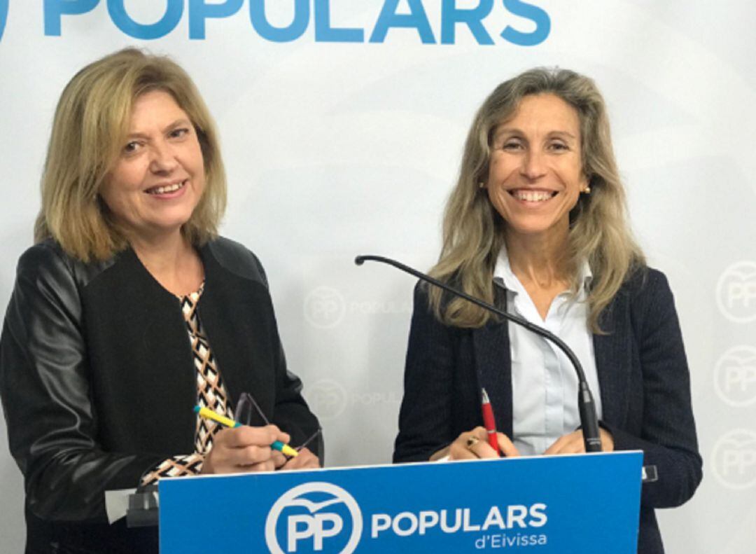 Ana Costa, secretaria general y Carmen Ferrer, portavoz del PP