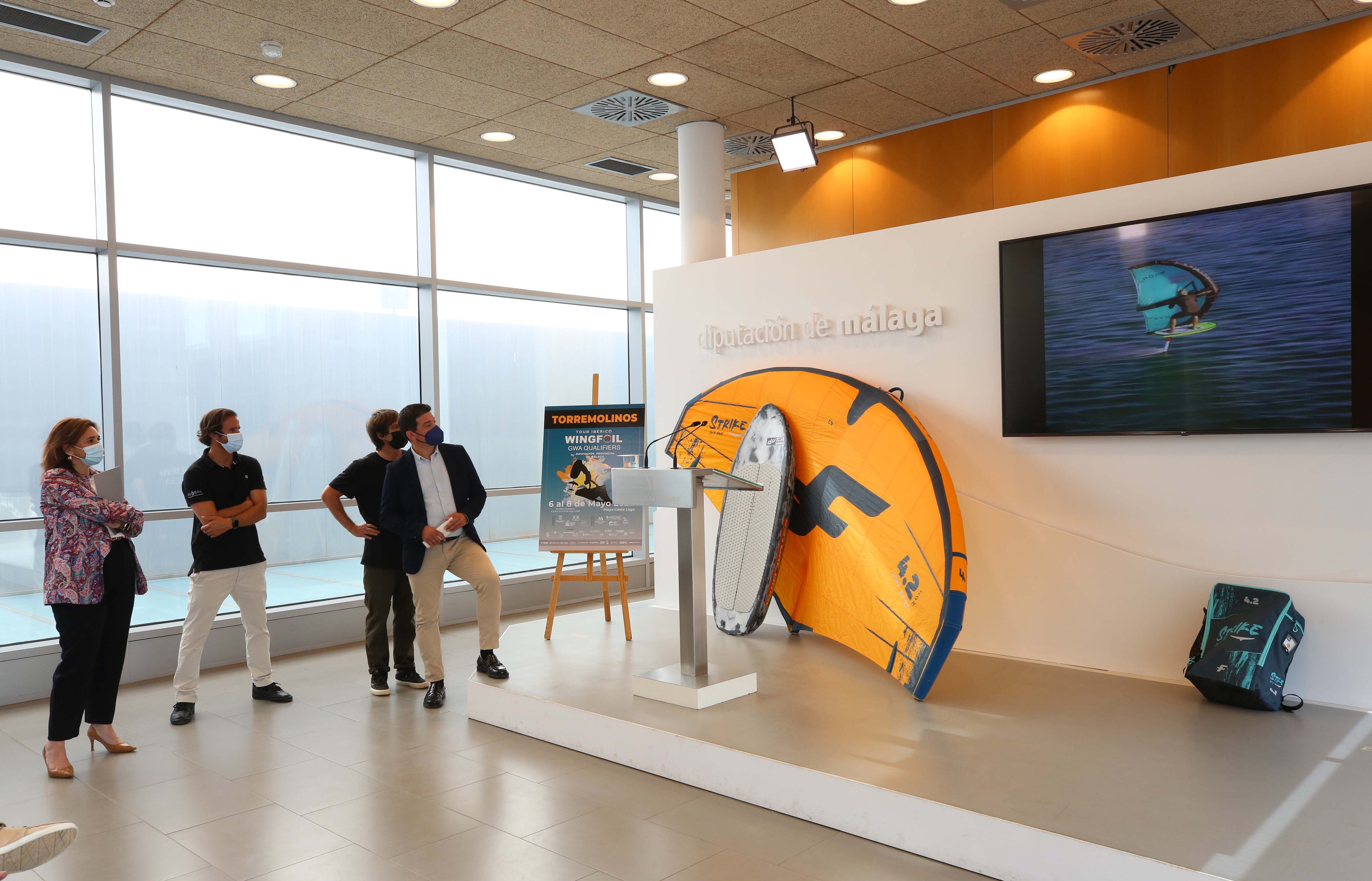 La presentación de la prueba de Wingfoil en Torremolinos