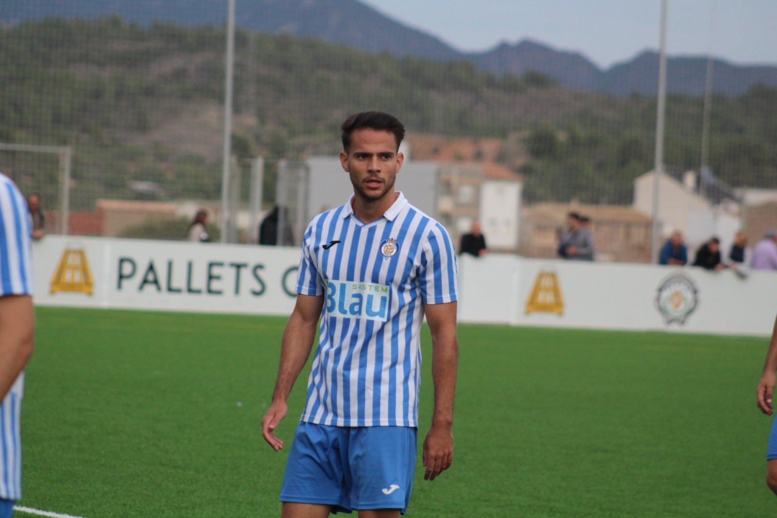 Alberto Escudero, goleador del partido