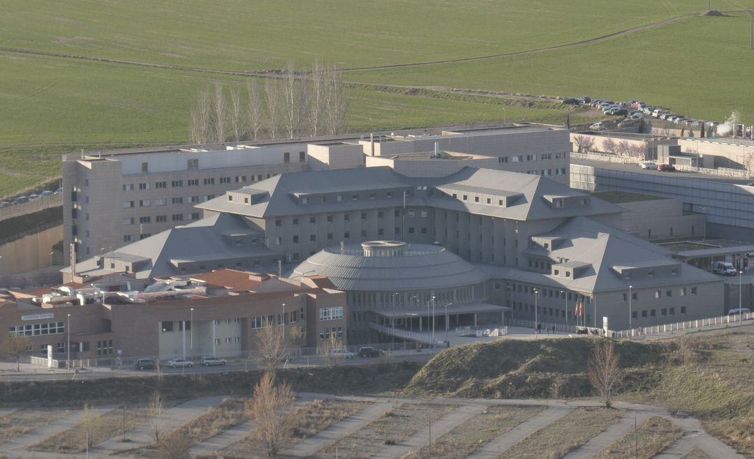 En la UCI del complejo asistecial se atiende a cuatro pacientes por covid19