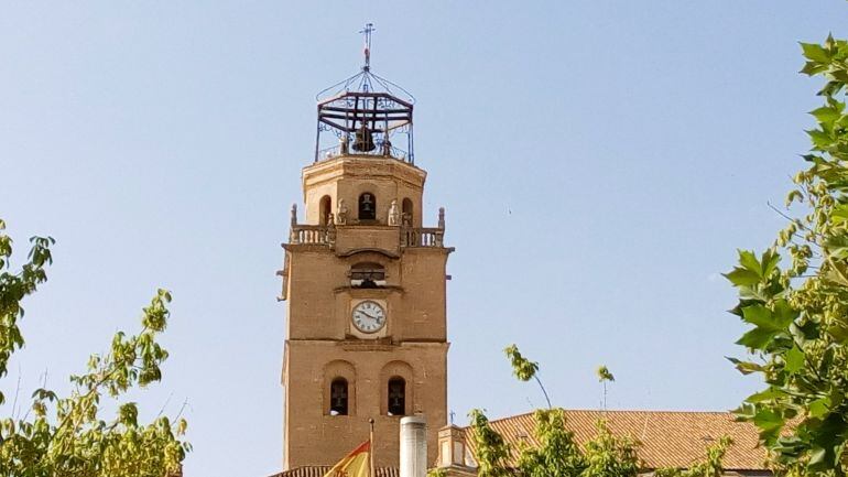 El Ayuntamiento dotará de iluminación al reloj de la Colegiata