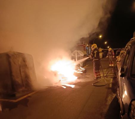 Incendio de contenedores en Arrecife.