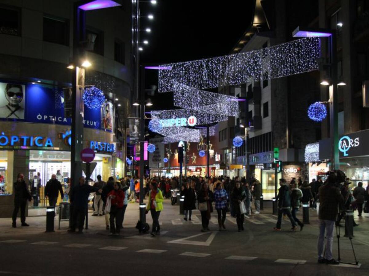 Els comerciants de la part baixa de Meritxell, a favor de fer-la per a vianants