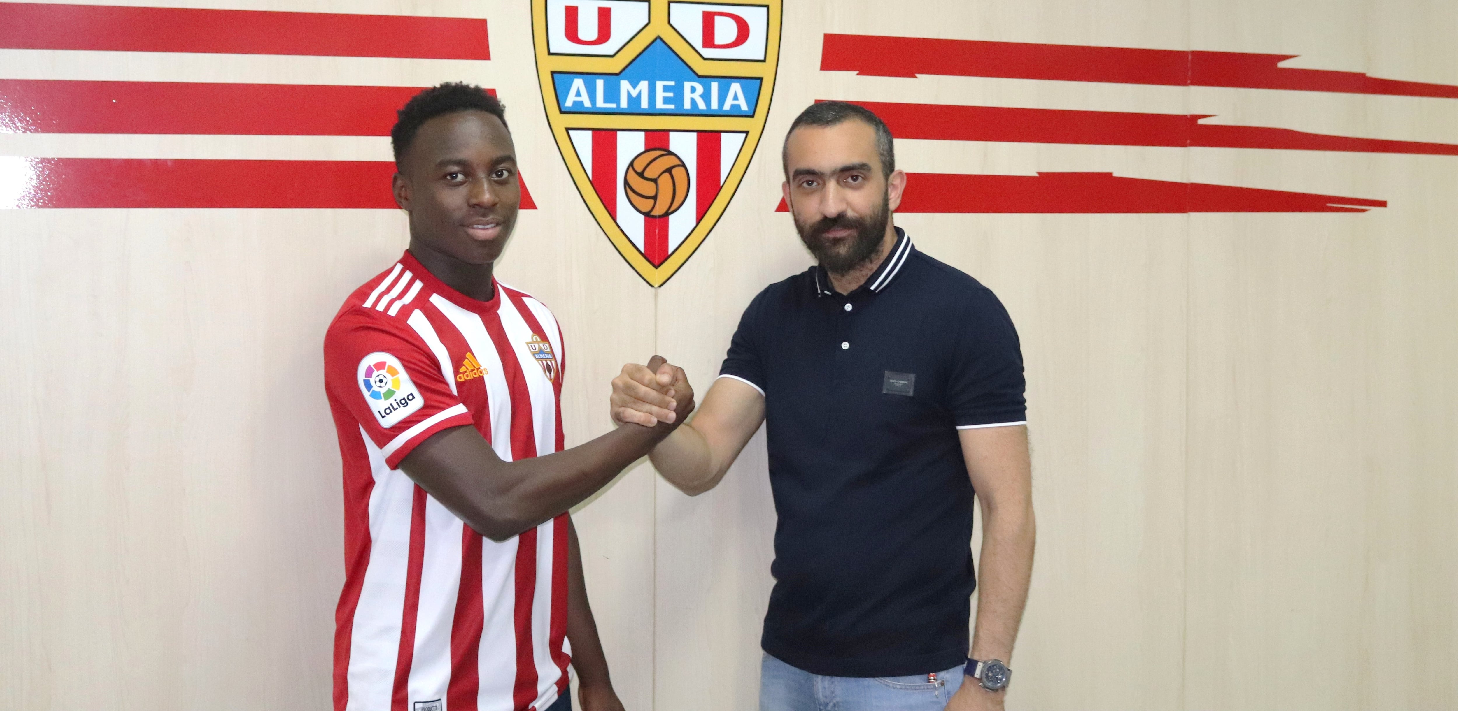 Appiah con Mohamed El Assy.