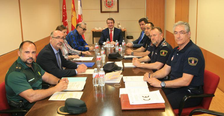 El alcalde, Jesús Moreno presidiendo la Junta Local de Seguridad de Tres Cantos