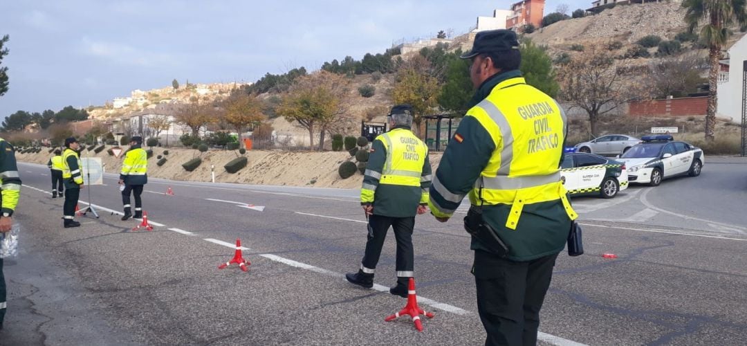 Control de alcoholemia de la Guardia Civil en Jaén. Foto de archivo.