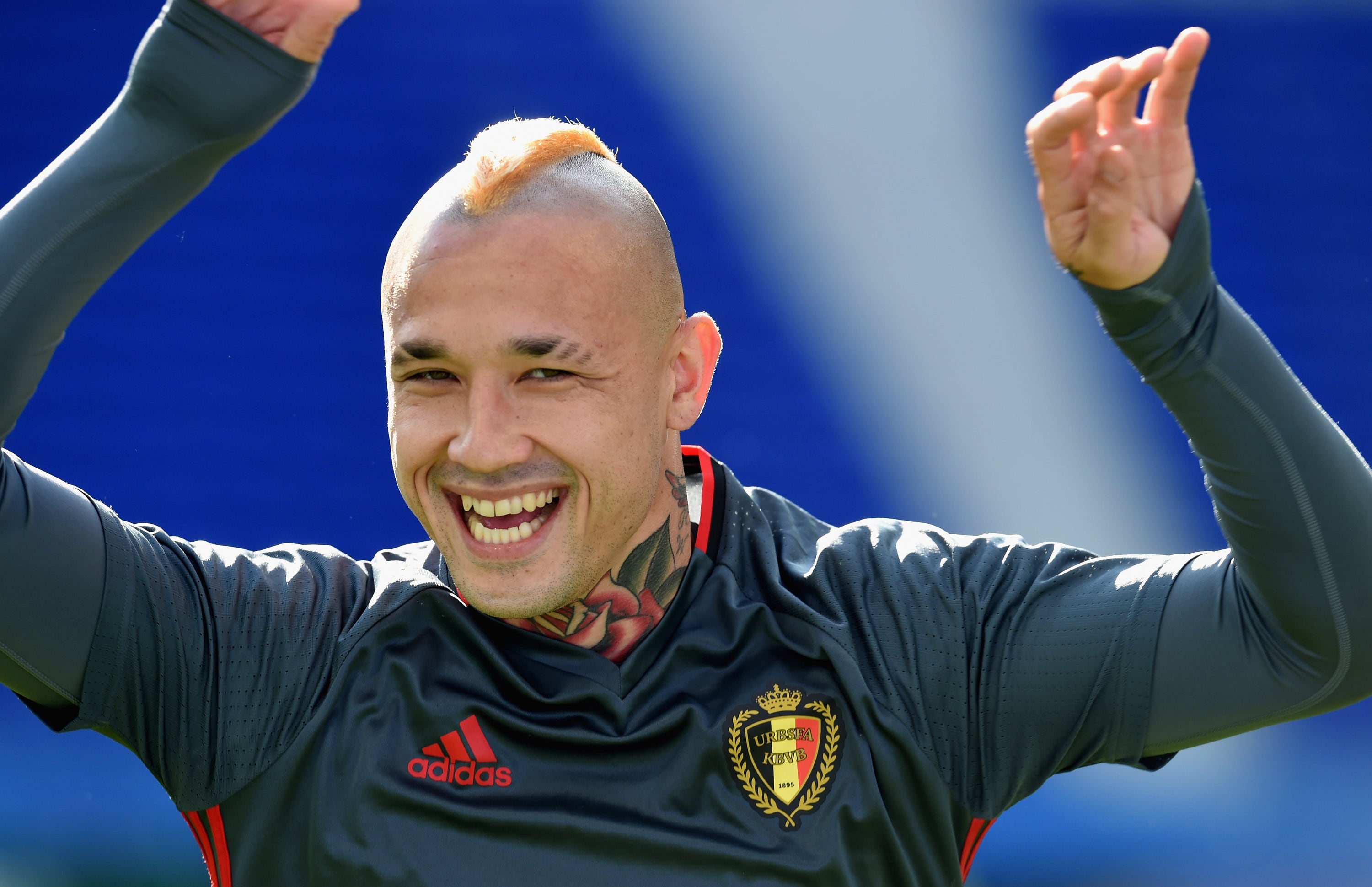 Radja Nainggolan entrena con Bélgica para la Eurocopa de 2016, donde fue convocado