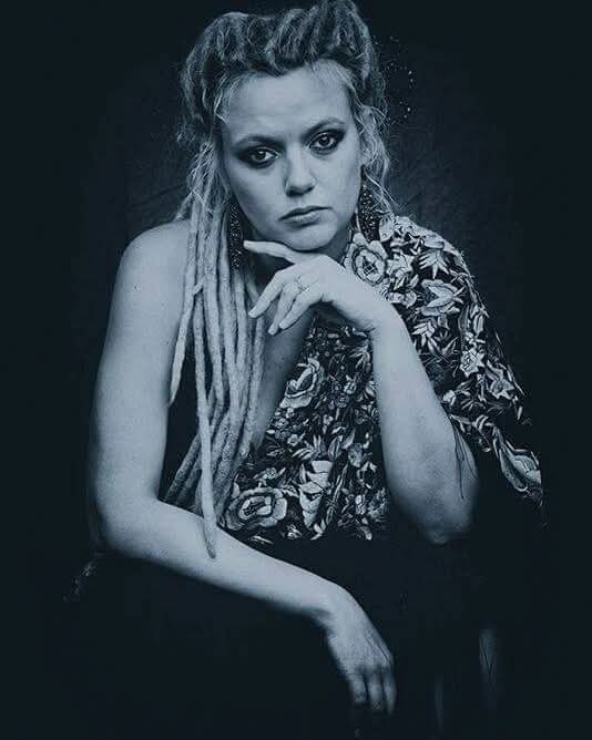 ARTISTA FLAMENCA NAIKE PONCE